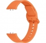 Ремешок Samsung Sport Band для Samsung Galaxy Fit 3 (ET-SFR39MOEGEU) Orange - фото 4 - Samsung Experience Store — брендовый интернет-магазин